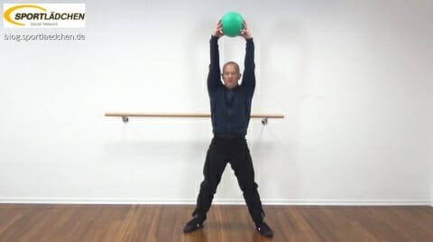 medizinball-core-fitness-step-und-squat-1